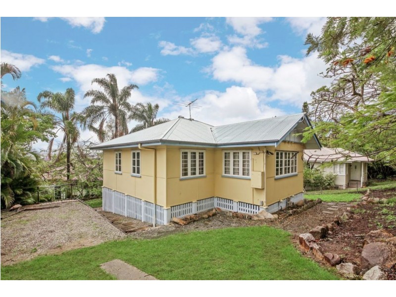 915 Samford Road, Keperra QLD 4054