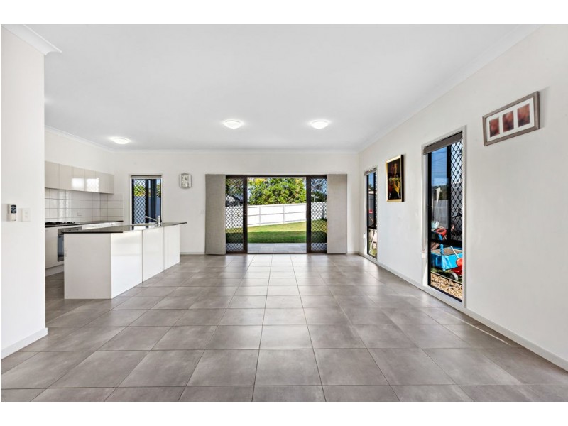 138 Stradbroke Avenue, Wynnum QLD 4178