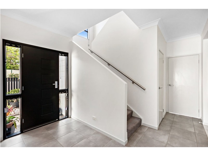 138 Stradbroke Avenue, Wynnum QLD 4178