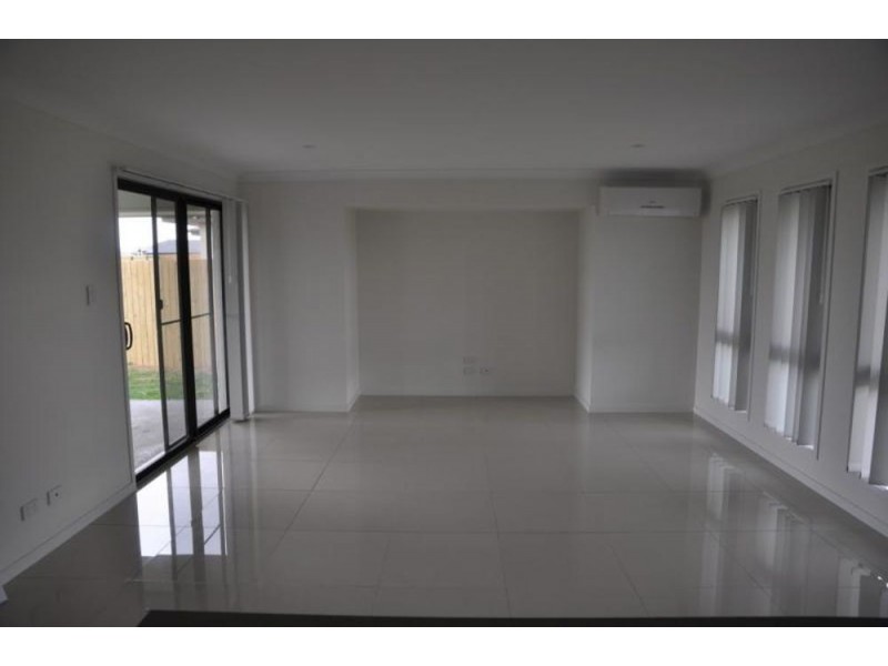 28 Tarcoola Street, Wyreema QLD 4352