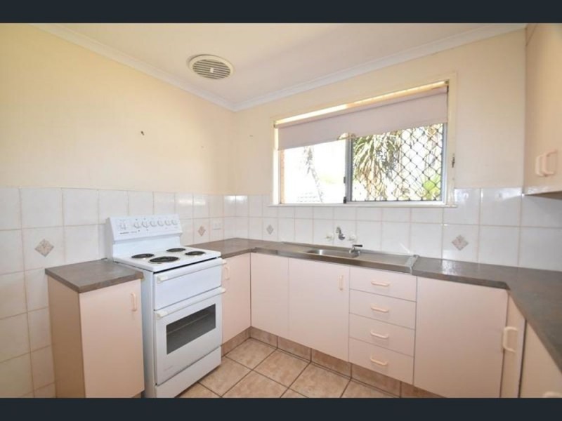 27 Friend Street, Harristown QLD 4350