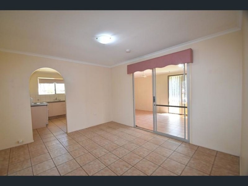 27 Friend Street, Harristown QLD 4350