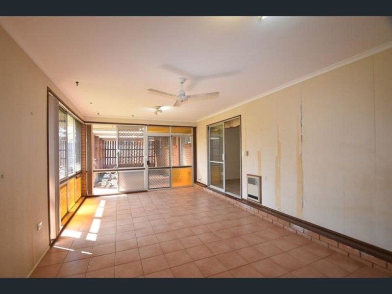 27 Friend Street, Harristown QLD 4350
