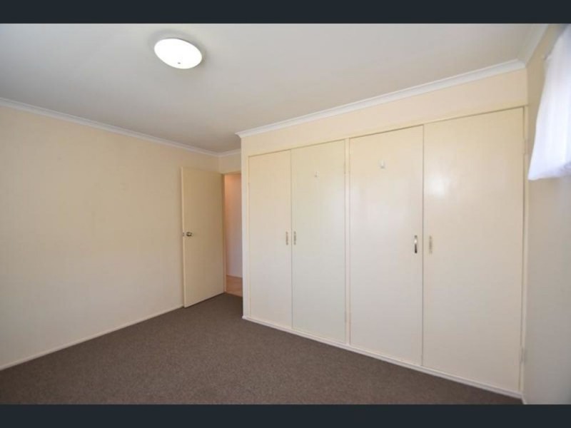 27 Friend Street, Harristown QLD 4350