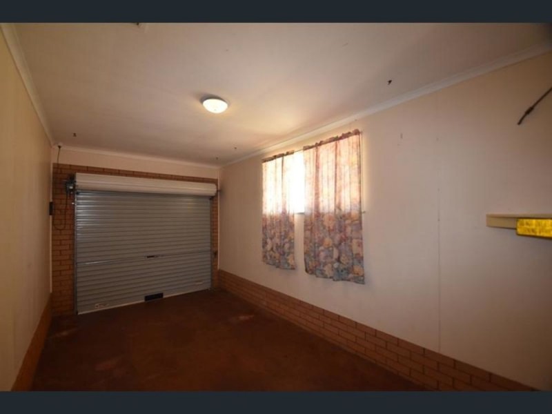 27 Friend Street, Harristown QLD 4350