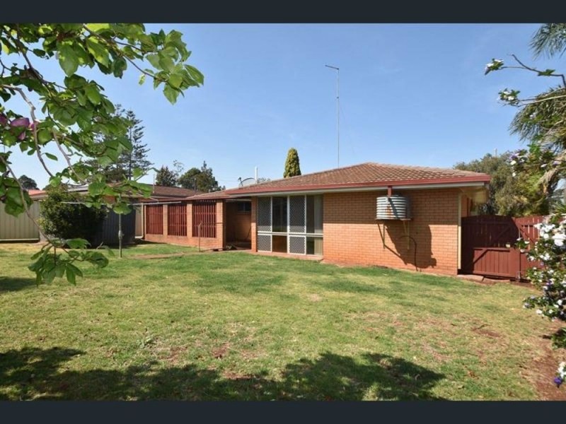 27 Friend Street, Harristown QLD 4350