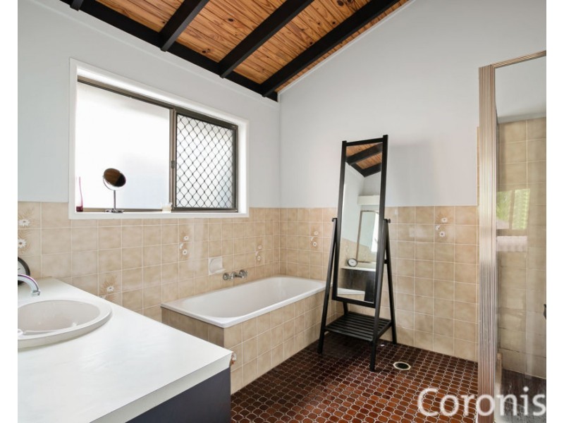 39 Hagman Street, Stafford Heights QLD 4053