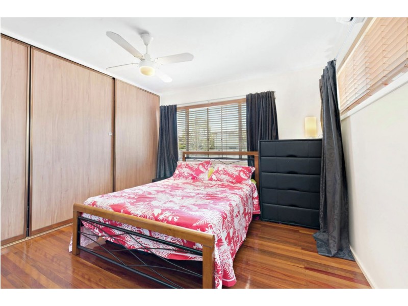 13 Dooloo Cres, Ferny Hills QLD 4055