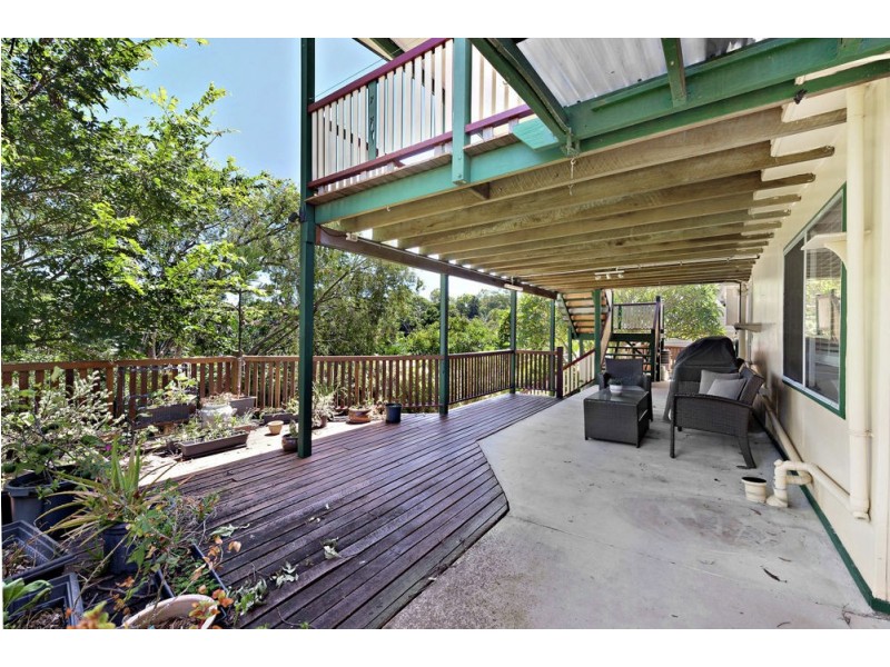 13 Dooloo Cres, Ferny Hills QLD 4055