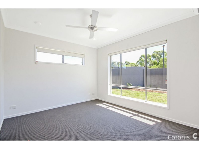 2/2 Tarong Avenue, North Lakes QLD 4509