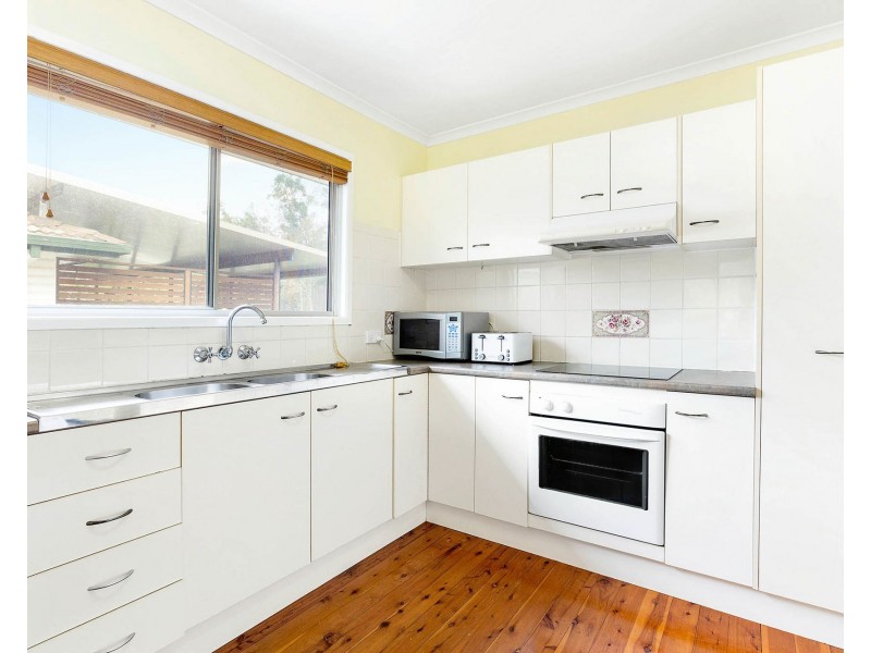 27 Tarnook Drive, Ferny Hills QLD 4055