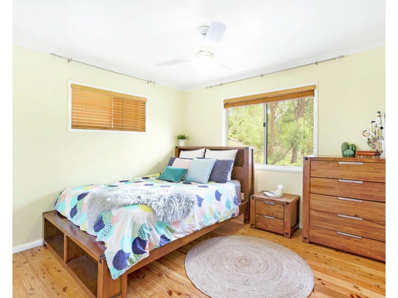 27 Tarnook Drive, Ferny Hills QLD 4055