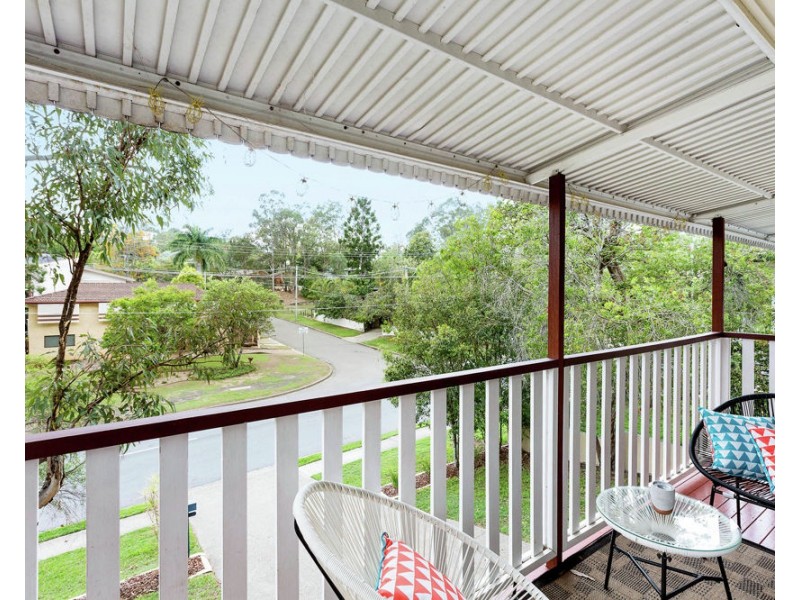 27 Tarnook Drive, Ferny Hills QLD 4055
