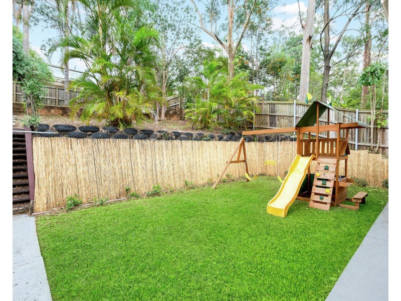 27 Tarnook Drive, Ferny Hills QLD 4055