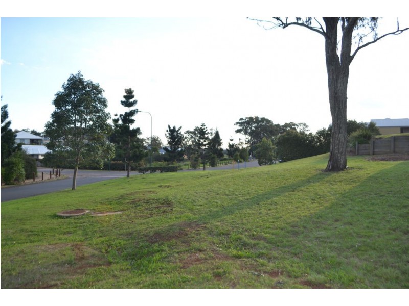 12 Trevean Drive, Kleinton QLD 4352