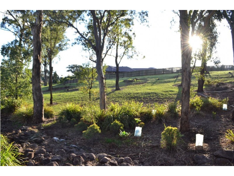 12 Trevean Drive, Kleinton QLD 4352