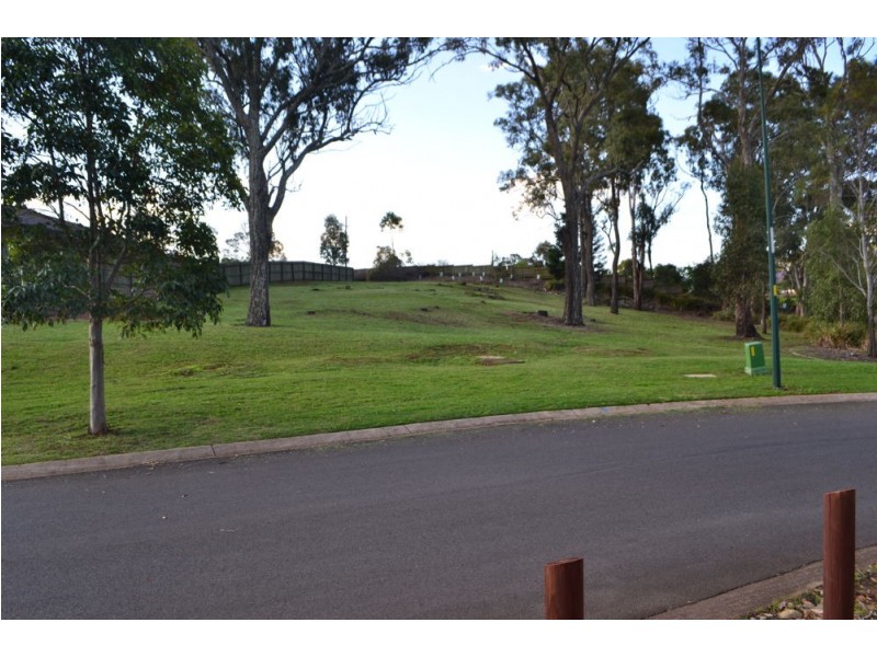 12 Trevean Drive, Kleinton QLD 4352