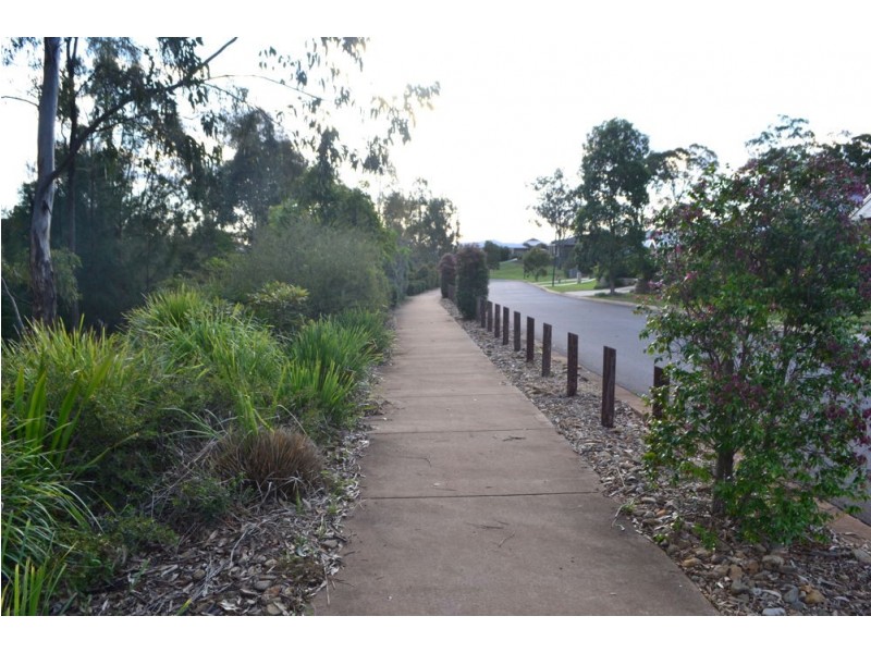 12 Trevean Drive, Kleinton QLD 4352