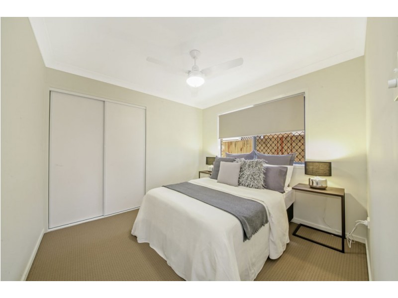 82 Hindes St, Lota QLD 4179