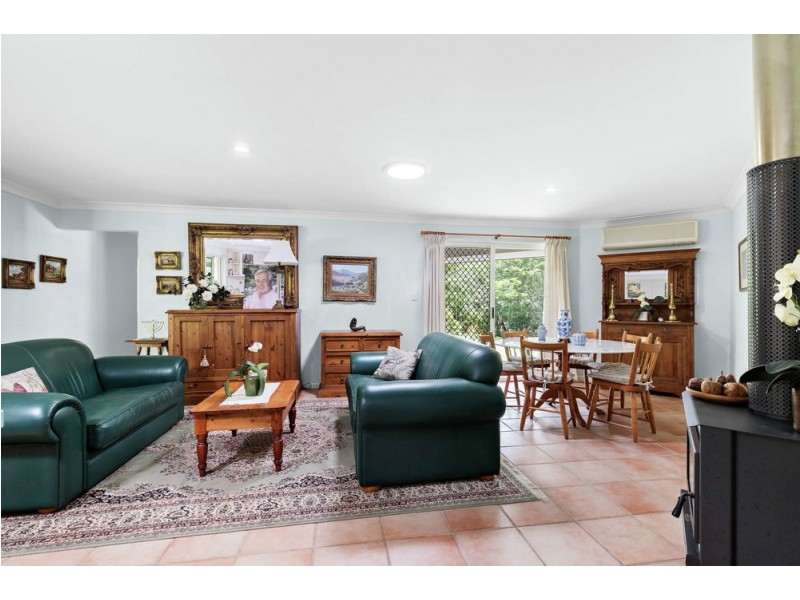 2 Midwood Court, Samford Valley QLD 4520