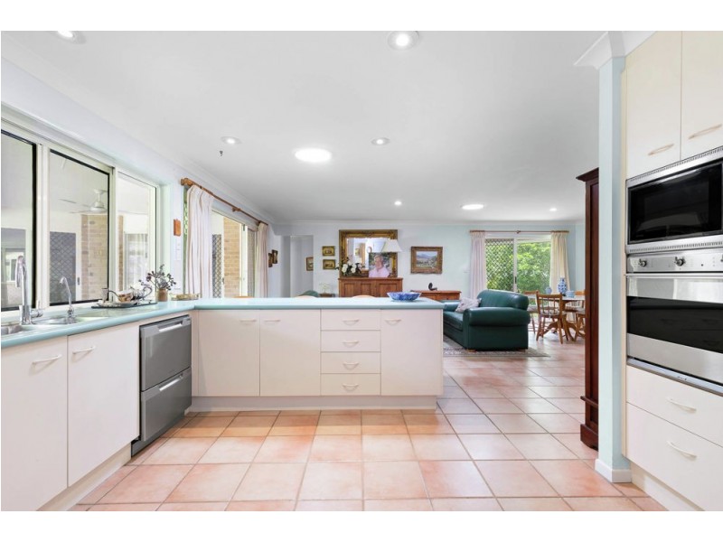 2 Midwood Court, Samford Valley QLD 4520