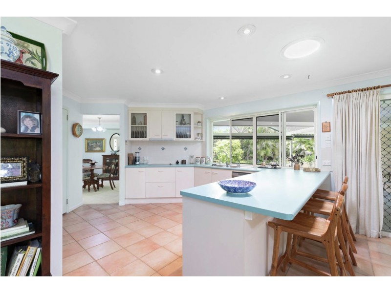 2 Midwood Court, Samford Valley QLD 4520