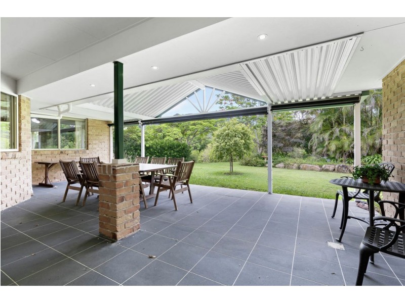 2 Midwood Court, Samford Valley QLD 4520