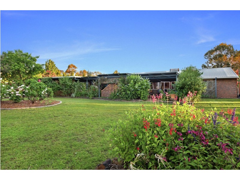 99 Reushle Road, Cabarlah QLD 4352