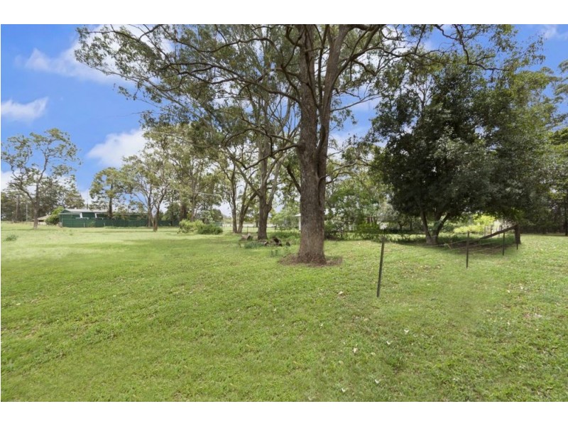 10367 New England Highway, Highfields QLD 4352