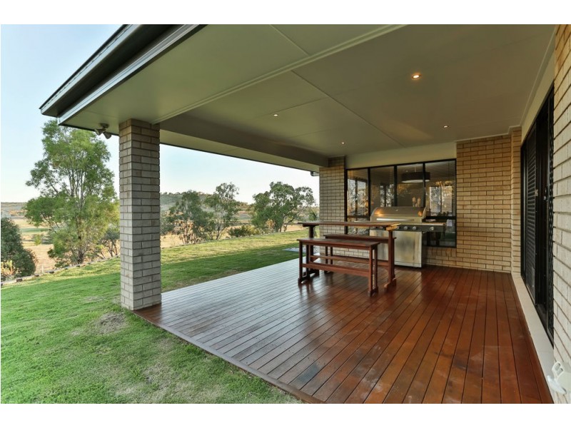 39 Gowrie-Birnam Road, Gowrie Junction QLD 4352