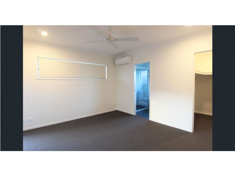 13 Ellabay Cres, Redland Bay QLD 4165