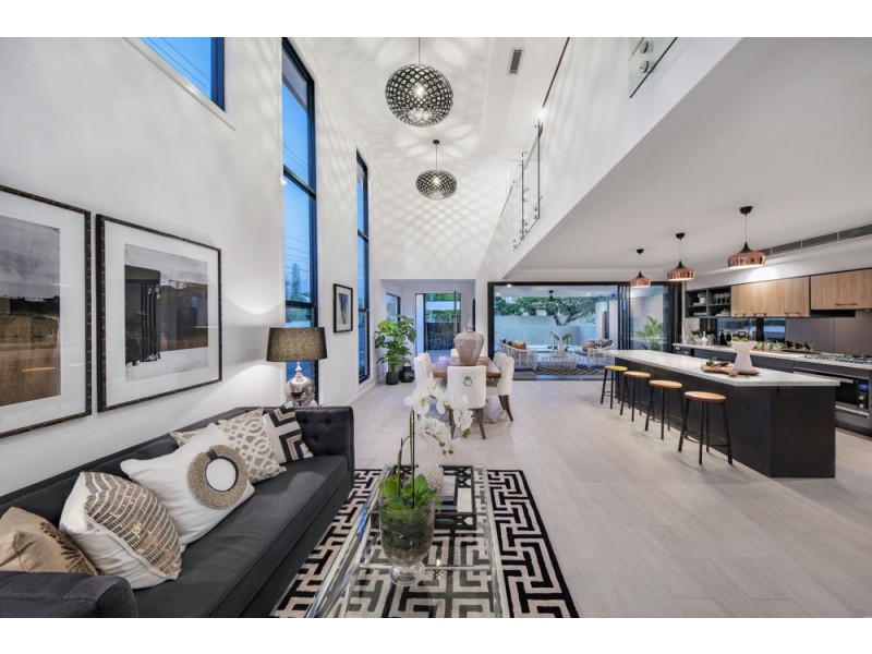 9 Derby Street, Hendra QLD 4011