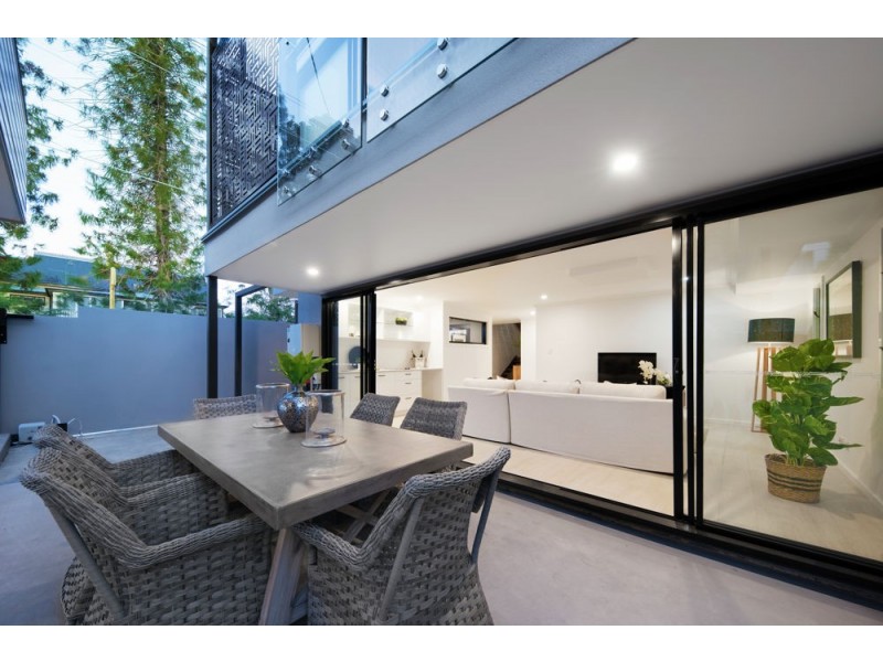 9 Derby Street, Hendra QLD 4011