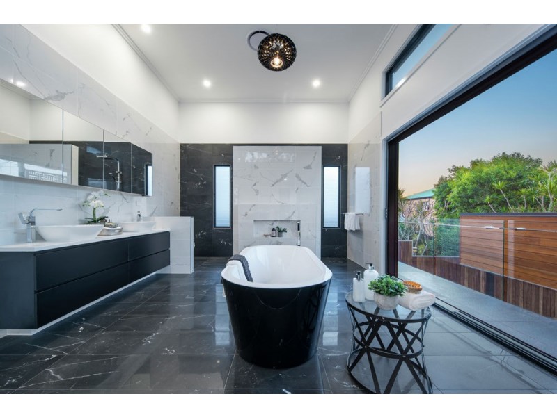 9 Derby Street, Hendra QLD 4011