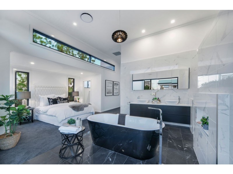 9 Derby Street, Hendra QLD 4011