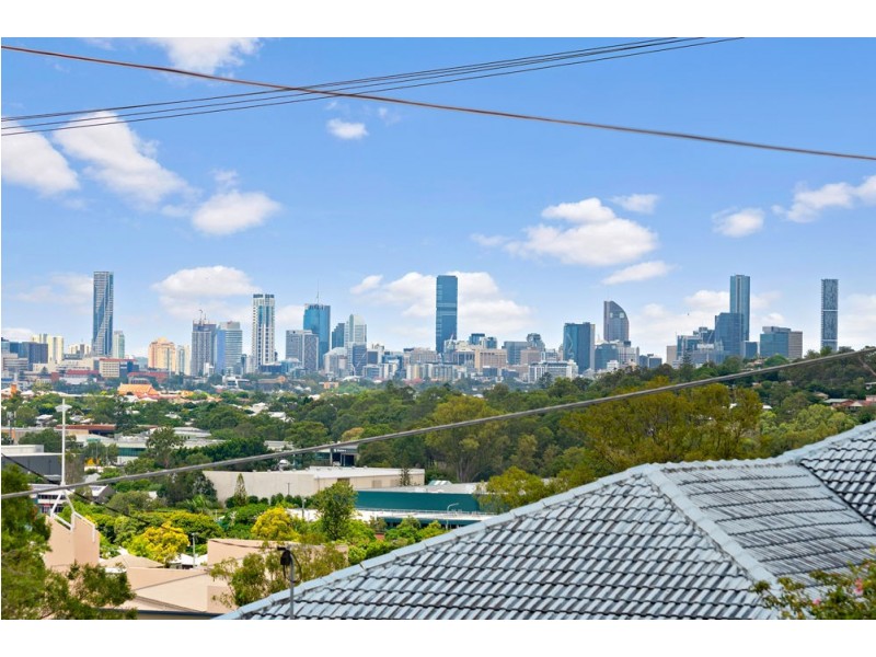 33 Redwood Street, Stafford Heights QLD 4053