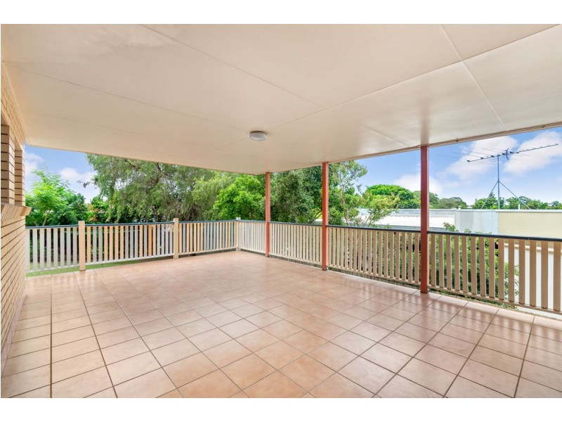 33 Redwood Street, Stafford Heights QLD 4053