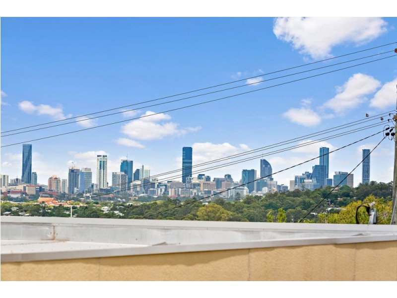 33 Redwood Street, Stafford Heights QLD 4053