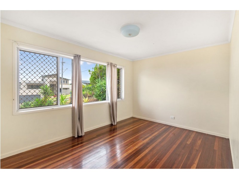 33 Redwood Street, Stafford Heights QLD 4053