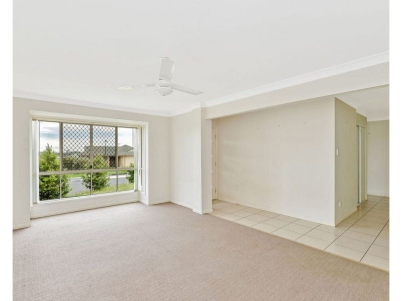 11 Summerhill Drive, Morayfield QLD 4506