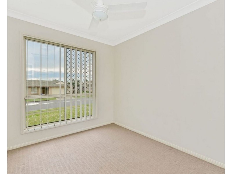 11 Summerhill Drive, Morayfield QLD 4506