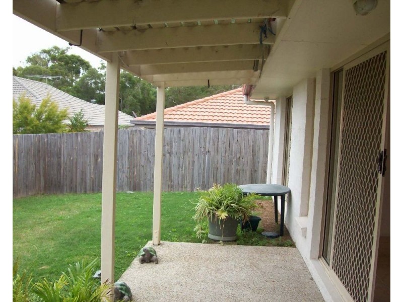 45 Olsen Cres, Wakerley QLD 4154