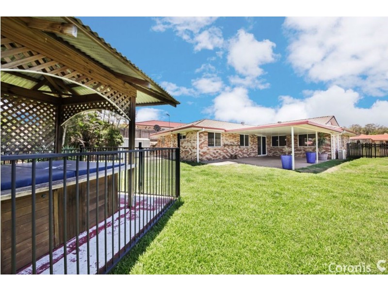 5 Lynagh Court, Arana Hills QLD 4054