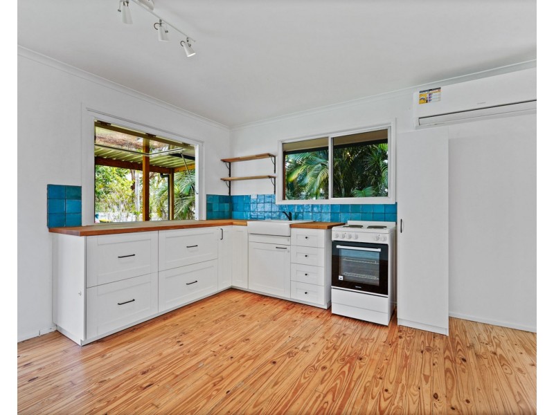 110 Bishop Road, Beachmere QLD 4510