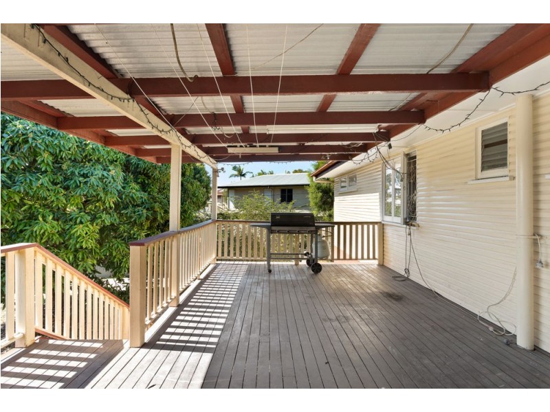 68 Niven Street, Stafford Heights QLD 4053