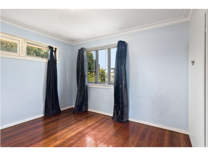 68 Niven Street, Stafford Heights QLD 4053