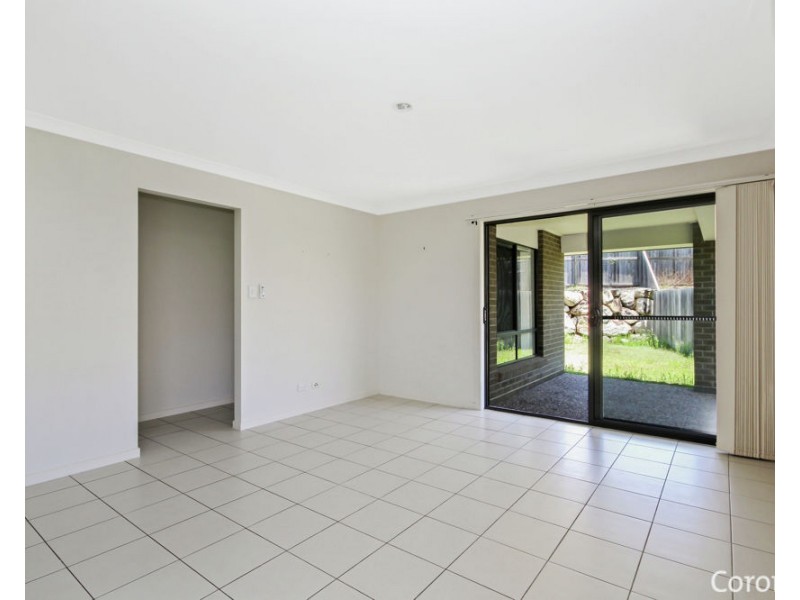 5 Williams Crescent, North Lakes QLD 4509