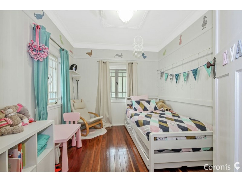 33 Wood Street, Kedron QLD 4031