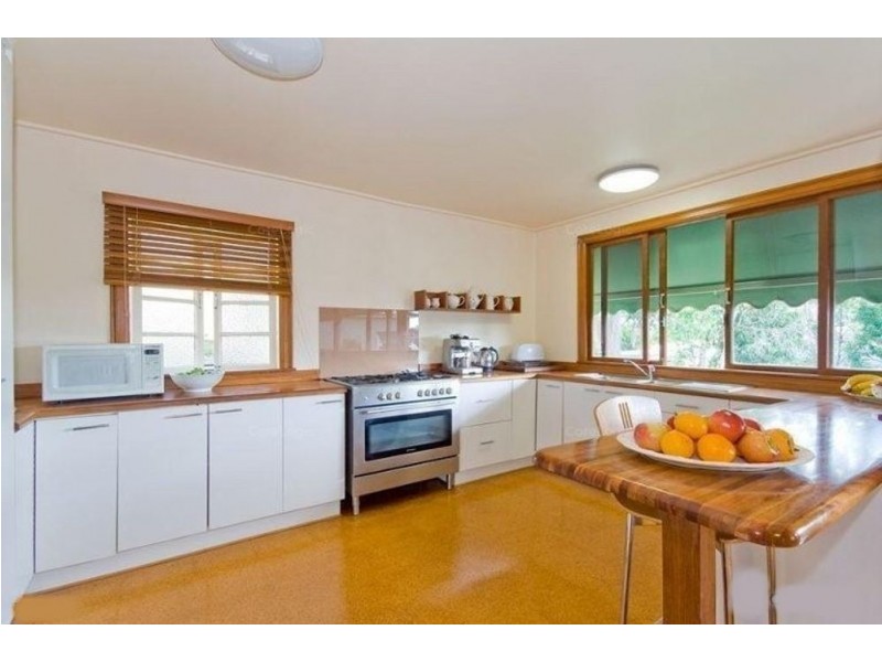 23 Lancaster Street, Coorparoo QLD 4151