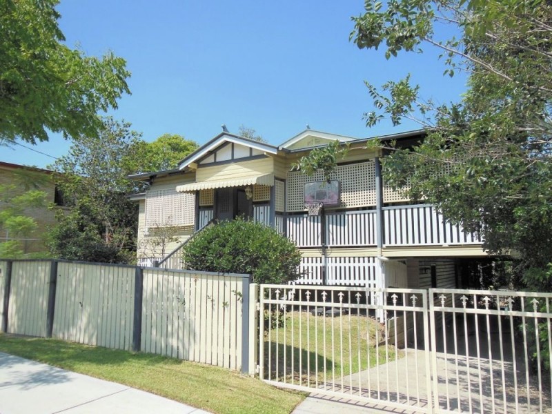 23 Lancaster Street, Coorparoo QLD 4151